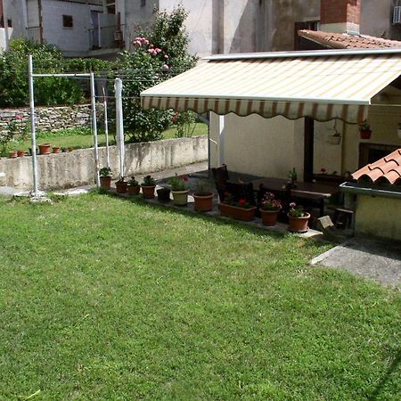 Guesthouse Natalija Pula Exterior foto